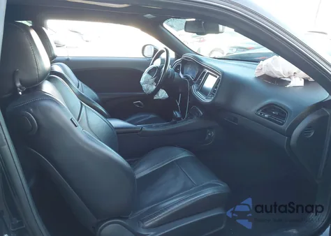 2016 Dodge Challenger Sxt Plus z USA, uszkodzony, nr VIN 2C3CDZAGXGH323337